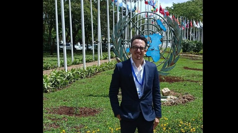 Andres Arias en la sede del Programa de las Naciones Unidas para el Medio Ambiente (PNUMA) en Nairobi (Kenia).