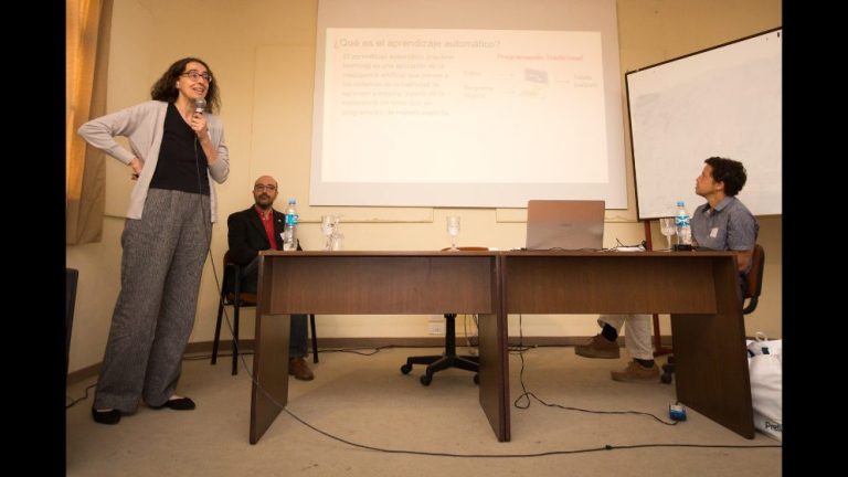 Ana Maguitman, Gerardo Simari y Axel Soto, investigadores del ICIC