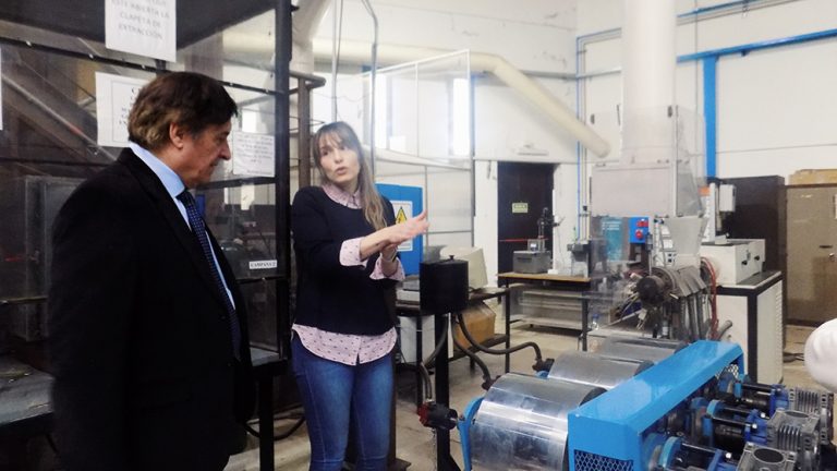 Recorrido por la PLANTA PILOTO DE INGENIERÍA QUÍMICA - PLAPIQUI.