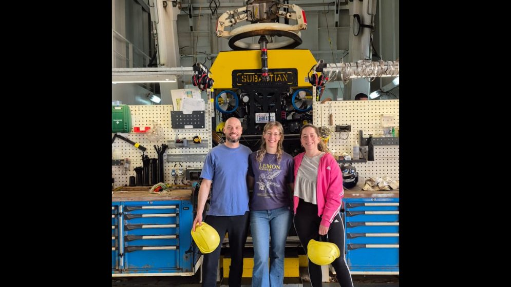 Con Javier Chazarreta y Melina Scian del grupo de zooplancton, con el ROV